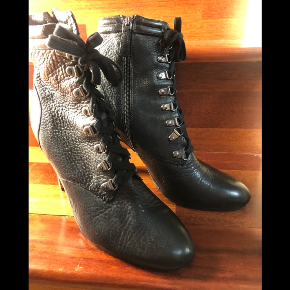 Halogen ankle high heel boots